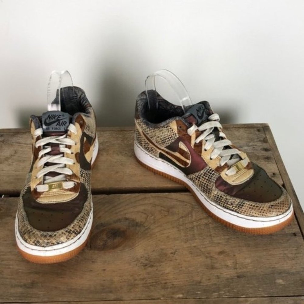 NIKE rare leather animal print AF1 sneakers us women's size 8 EUC